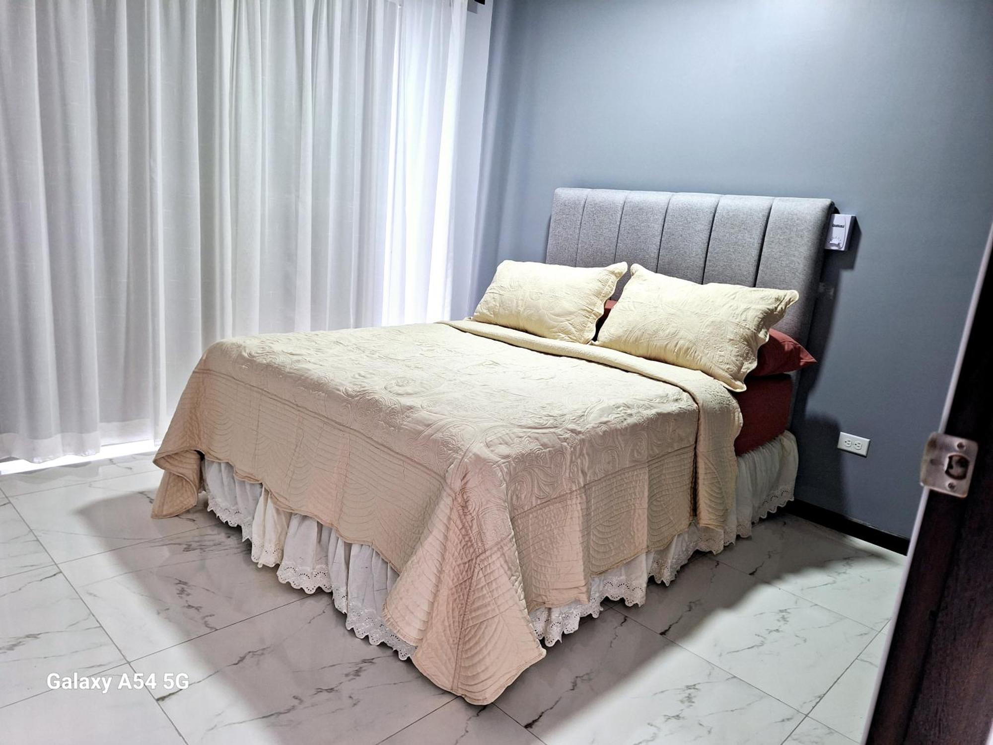 Vistas Del Sol-Casa Victoria Hostel San Isidro De El General Εξωτερικό φωτογραφία