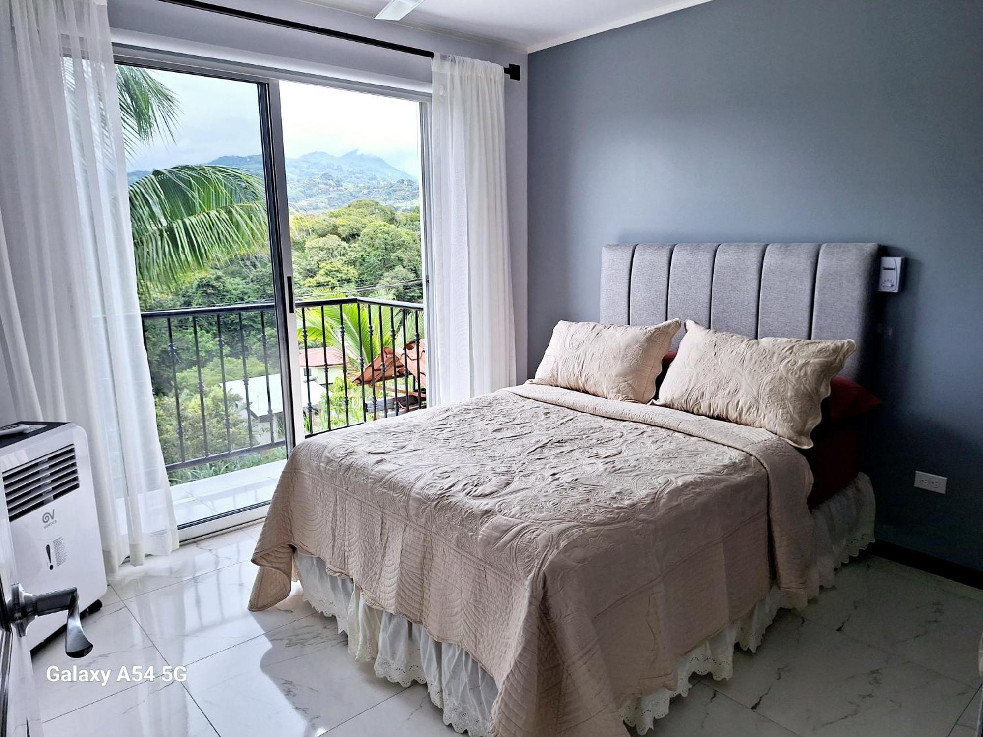Vistas Del Sol-Casa Victoria Hostel San Isidro De El General Εξωτερικό φωτογραφία